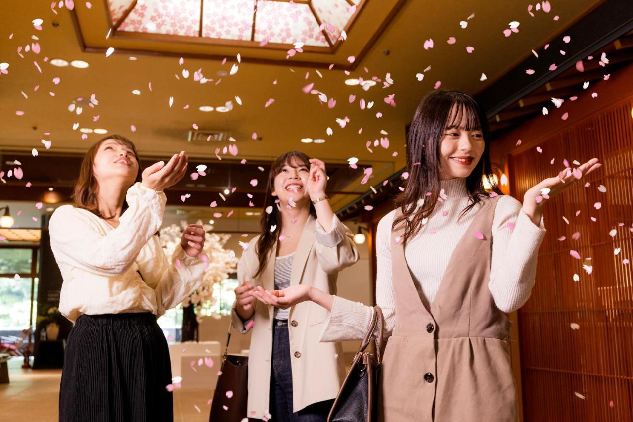 Yamanakaonsen Ohanami Kyubei Kaga  Bagian luar foto