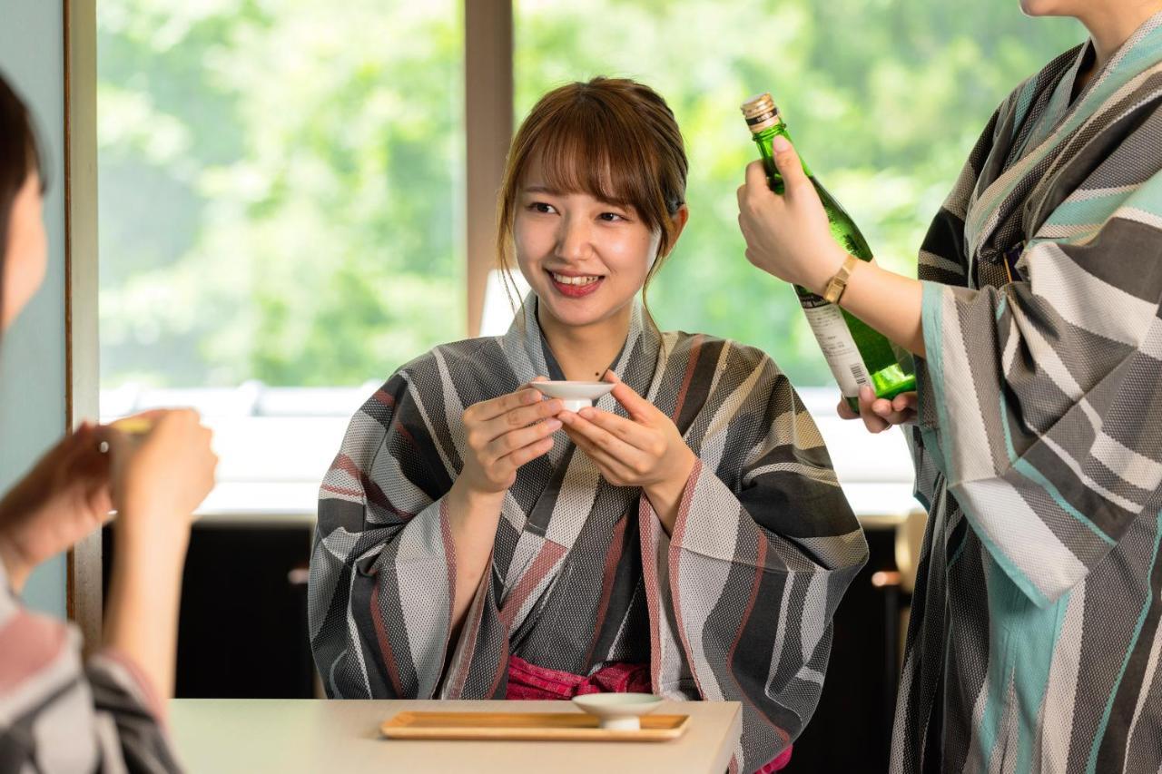 Yamanakaonsen Ohanami Kyubei Kaga  Bagian luar foto