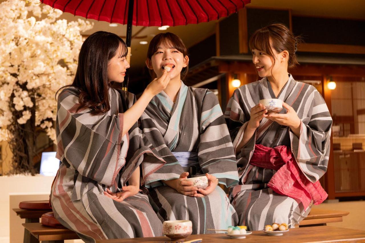 Yamanakaonsen Ohanami Kyubei Kaga  Bagian luar foto