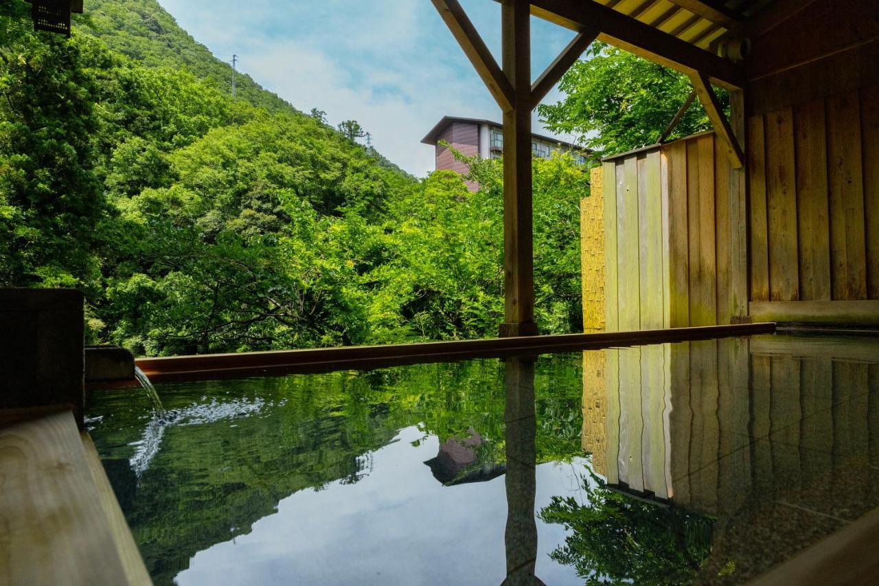 Yamanakaonsen Ohanami Kyubei Kaga  Bagian luar foto