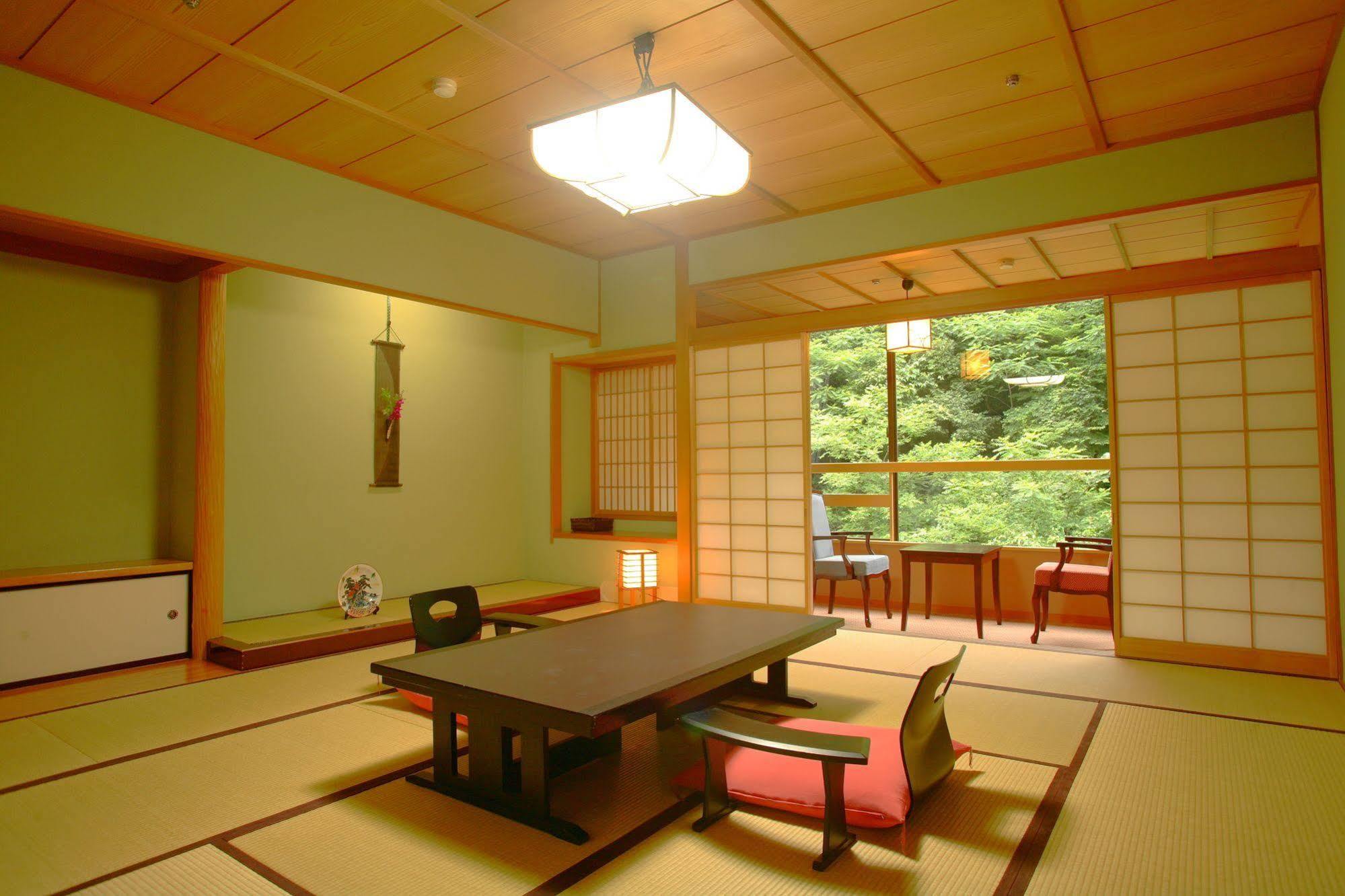 Yamanakaonsen Ohanami Kyubei Kaga  Bagian luar foto