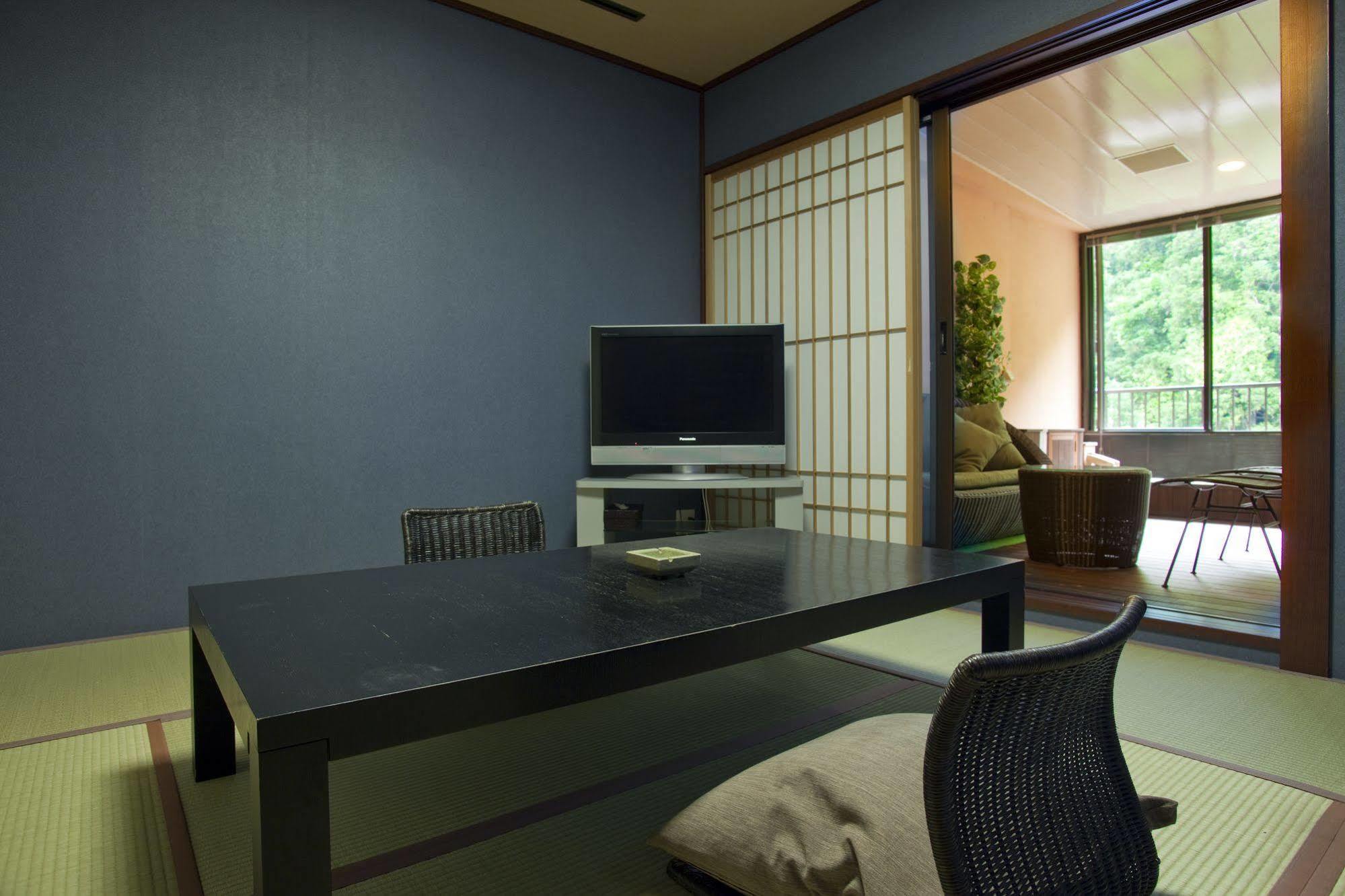 Yamanakaonsen Ohanami Kyubei Kaga  Bagian luar foto